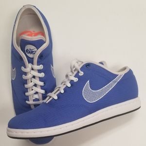 NWOT Nike Air 6.0 Shoes in Blue